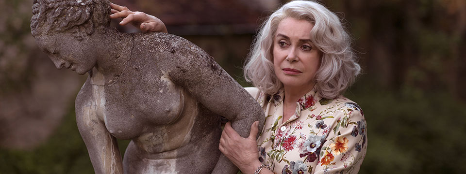 Claire Darling (Le dernier vide-grenier de Claire Darling)