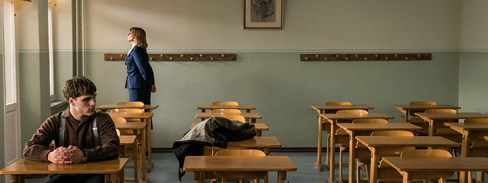 Das schweigende Klassenzimmer (The Silent Revolution)