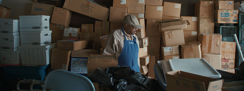 Swamp Dogg Gets His Pool Painted (Previously Unreleased)