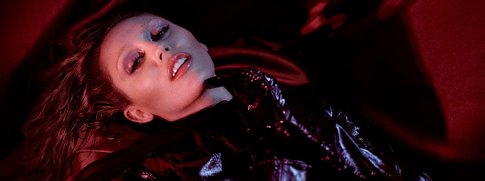 Miley Cyrus: Something Beautiful
