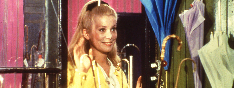 Les parapluies de Cherbourg (The Umbrellas of Cherbourg | re-release)